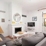 Sunset Village Chalé *